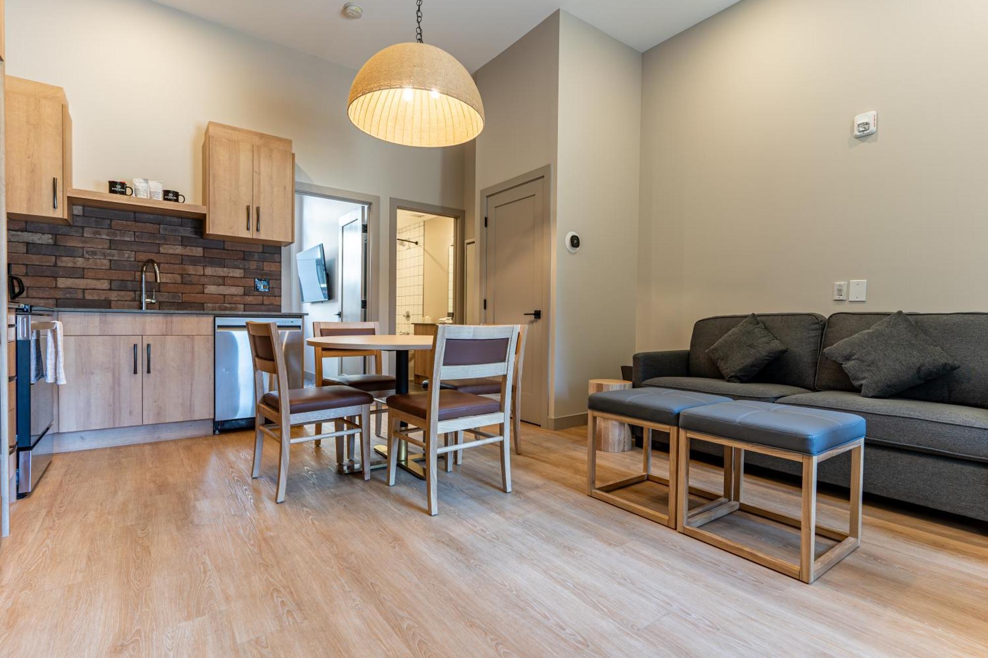 Basecamp Suites Revelstoke Camera foto