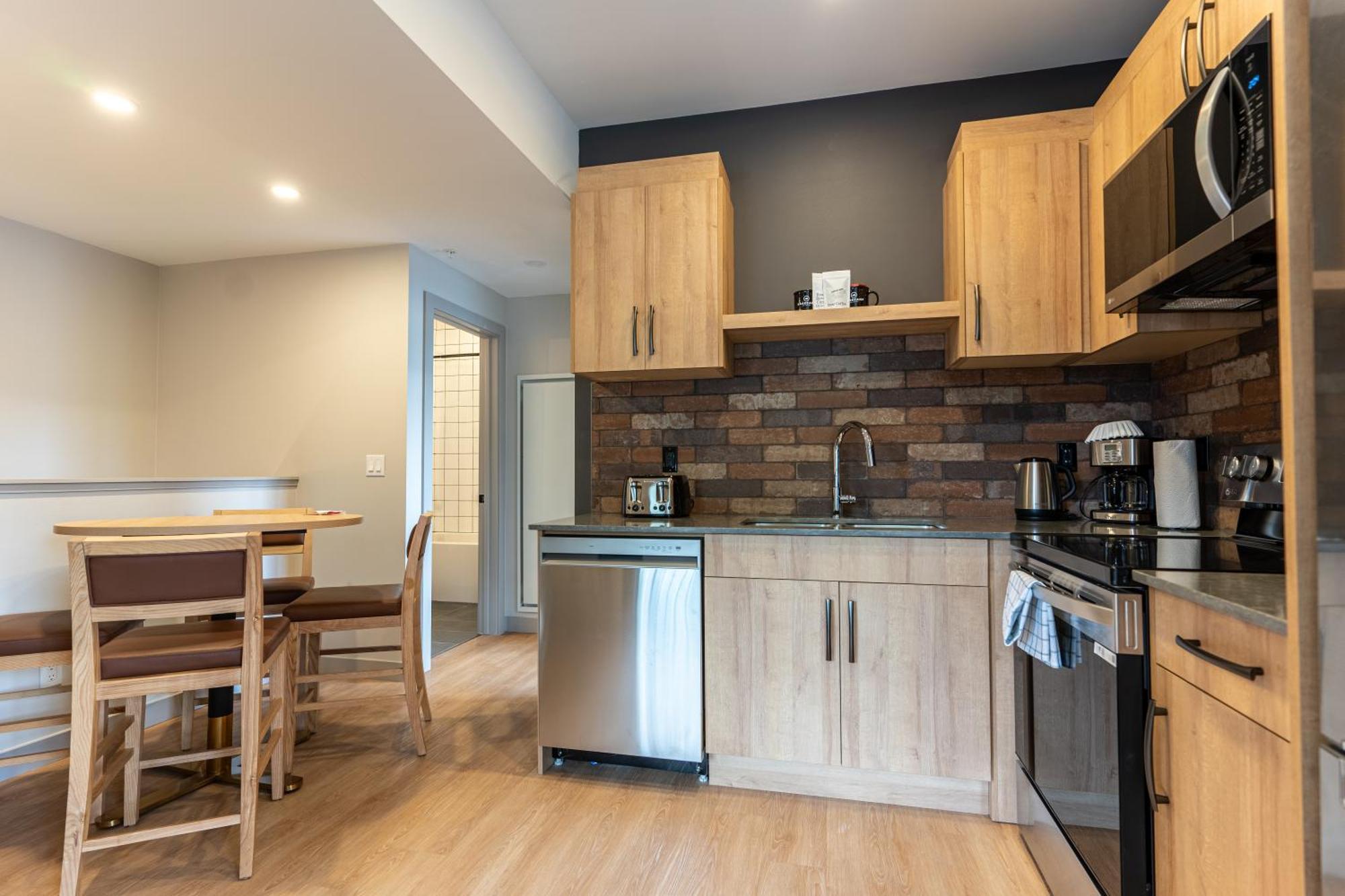 Basecamp Suites Revelstoke Camera foto